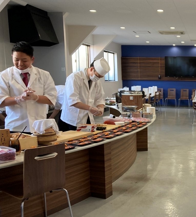寿司職人と会社の食堂